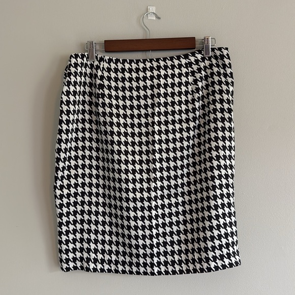 LIZ CLAIBORNE SKIRT - Picture 5 of 5